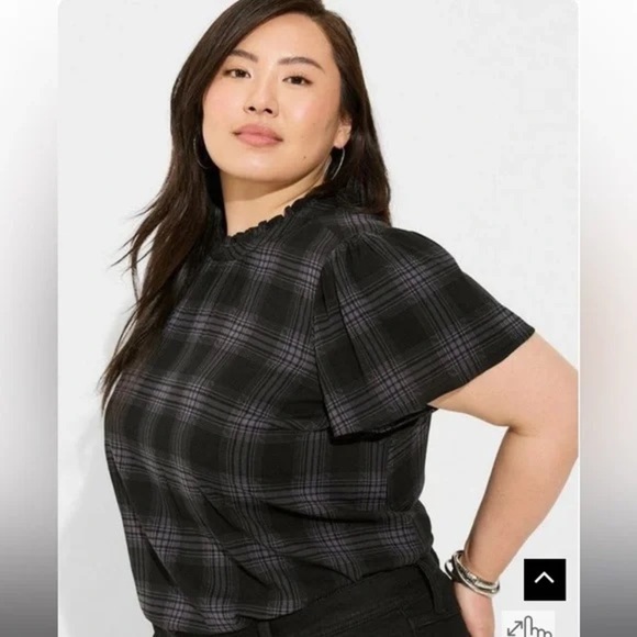 TORRID Rayon Slub Mock Neck Flutter Sleeve Top - Picture 3 of 4